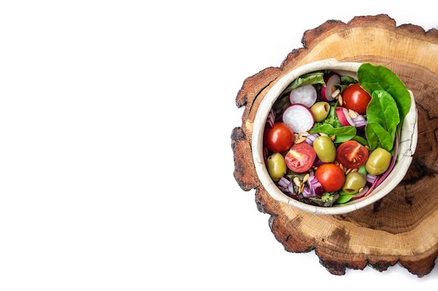 Misa čerstvého jedla na stole